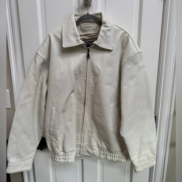 Ambition New York Other - 🎉🎉HP🎊🎊 Ambition New York Men’s 2XL White Fur Lined Real Leather Coat Jacket